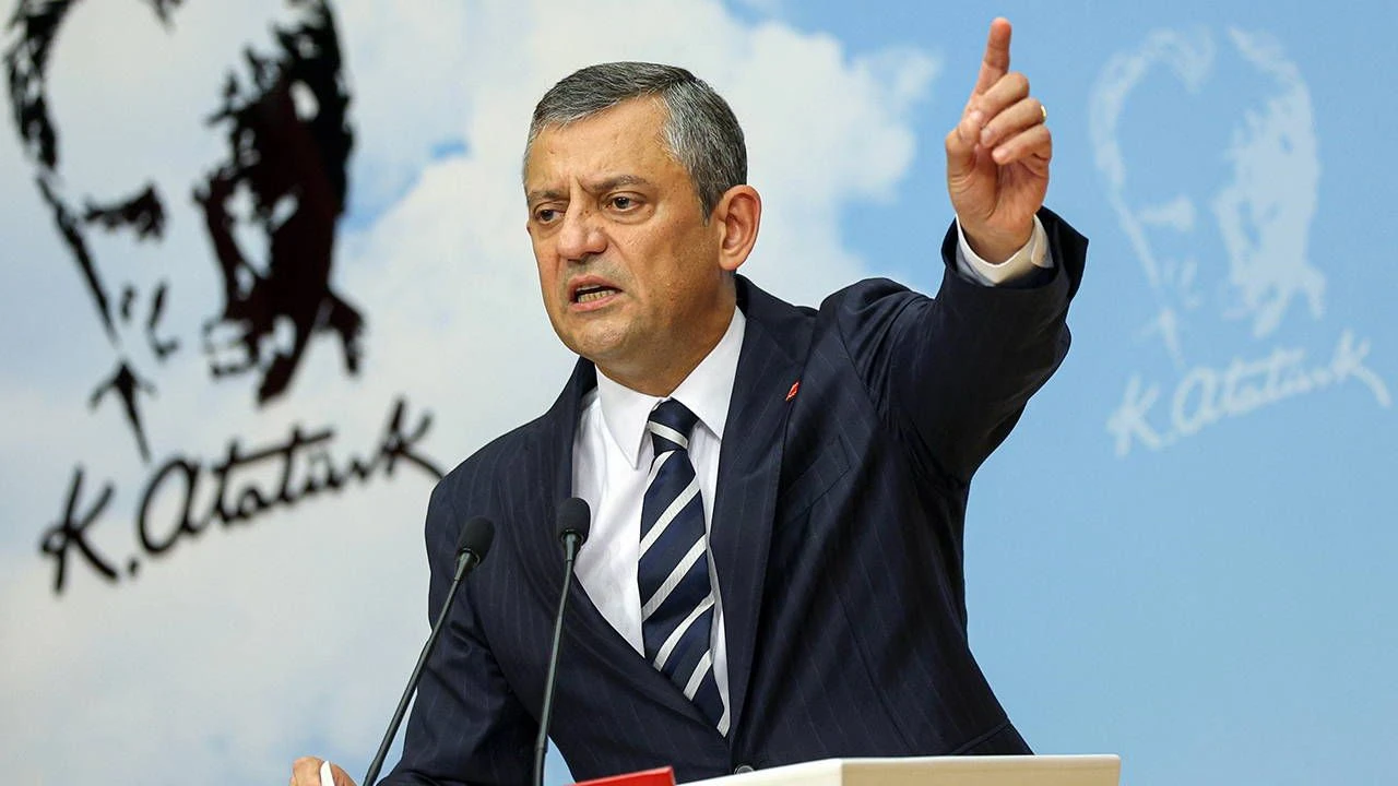 Özgür Özel: ‘Hiçbir Yol Arkadaşımızı Kimseye Teslim Etmeyiz’!