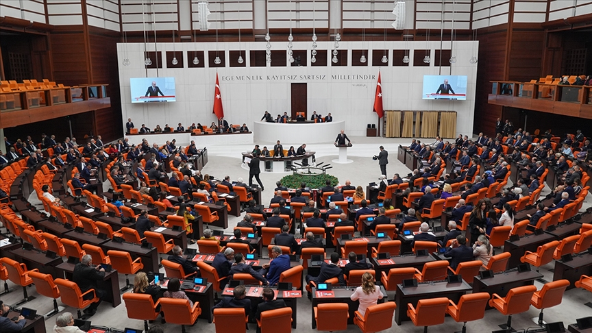 TBMM Başkanı Kurtulmuş, Meclis'i 